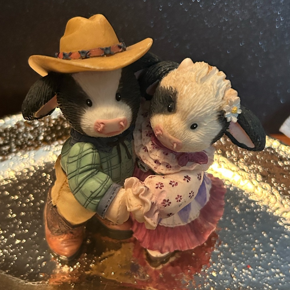 Vintage Mary's MooMoos Two Step